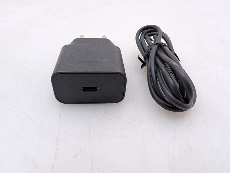 Samsung Ladegerät Netzteil Schnellladegerät USB-C Datenkabel Schwarz 25 W - 8806094912029