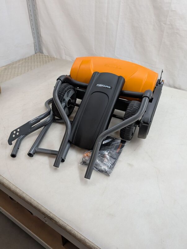 Fiskars Spindelmäher Rasenmäher Momentum umweltschonend ergonomisch 46cm grün - 6411501138804