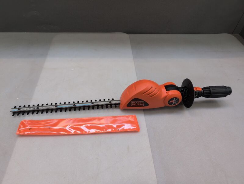 Black & Decker Akku Heckenschere 18V Li-Ion 430mm Akku Schere Gartenwerkzeug - 5035048470633