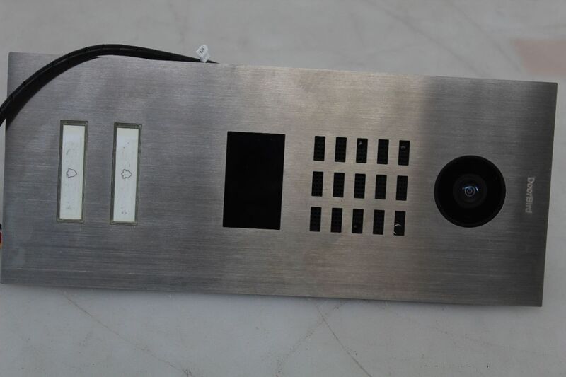 DoorBird D2102V IP-Video-Türsprechanlage Edelstahl V2A mit Bildspeicher 720p - 4260423870666