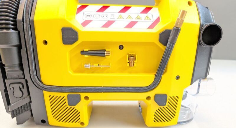 Stanley Akku-Kompressor 10 Bar 12 V Adapter Digitales Display Luftpumpe 2.95kg - 4064161391083