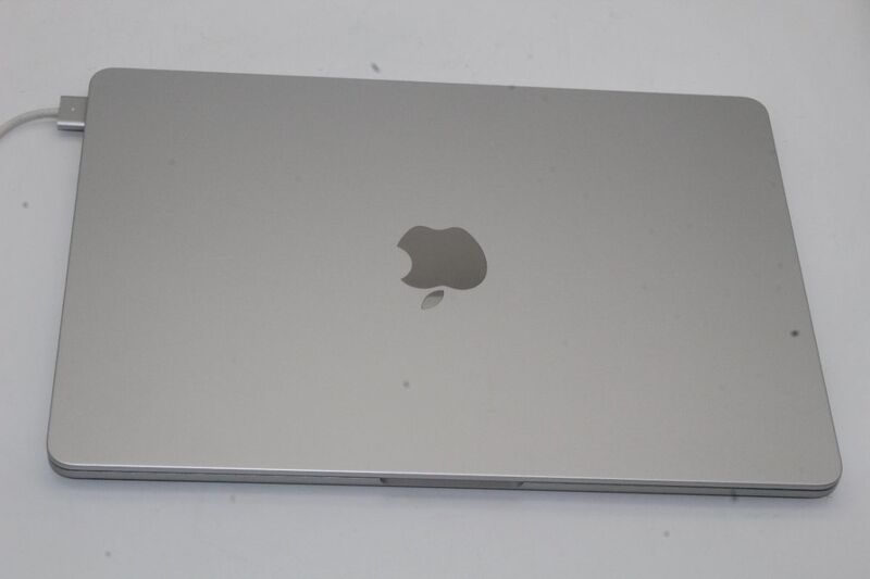 Apple MacBook Air 13 M3 2024 Laptop 16GB 512GB Touch ID Silber 1.24kg - 0195949636011