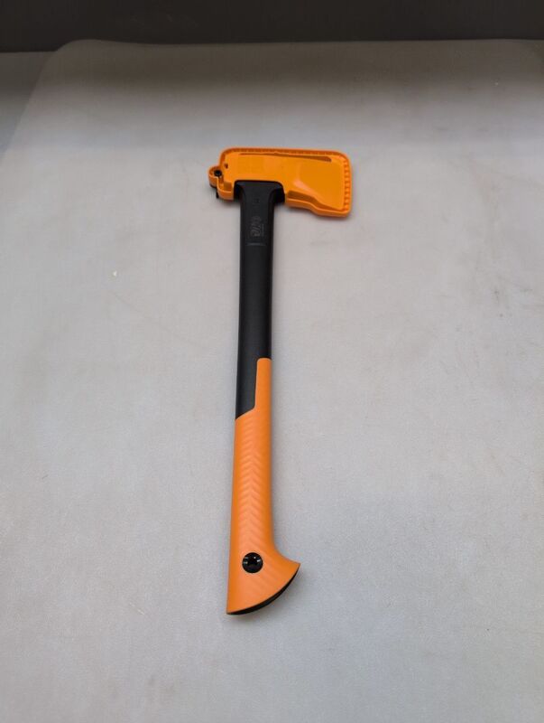 Fiskars Universalaxt X-series X24 Holzspalter Gartenwerkzeug leicht schwarz M - 6411501201638