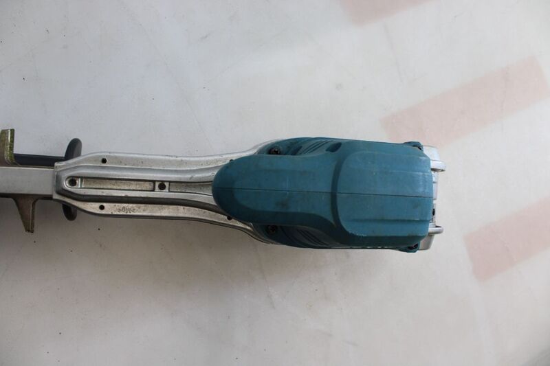 Makita Akku Heckenschere DUN500WZ 18V Strauchschneider ohne Akku 500mm 4,3kg - 0088381894715