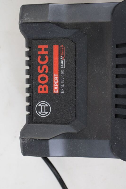 Bosch Professional Werkzeug-Akku EXBA18V-80 2x 18V 8Ah Li-Ion Ladegerät - 4053423342079