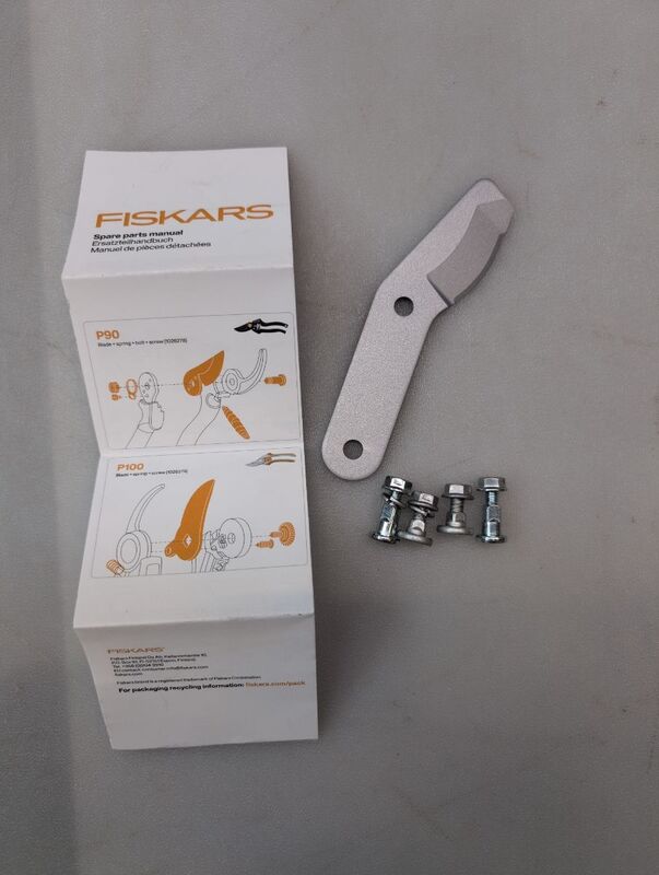 FISKARS Ersatzklinge Bypass klein Astschere Ersatzteil Klinge Ersatzmesser - 6424002008620