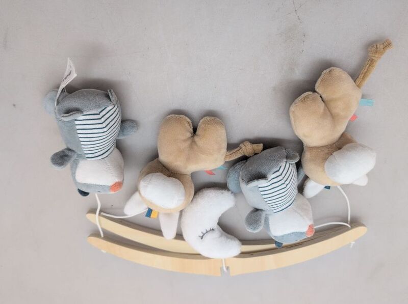 Nattou Holz-Mobile mit Spieluhr Dachs Felix Esel Leo für Babybett Laufstall 78cm - 5414673595162