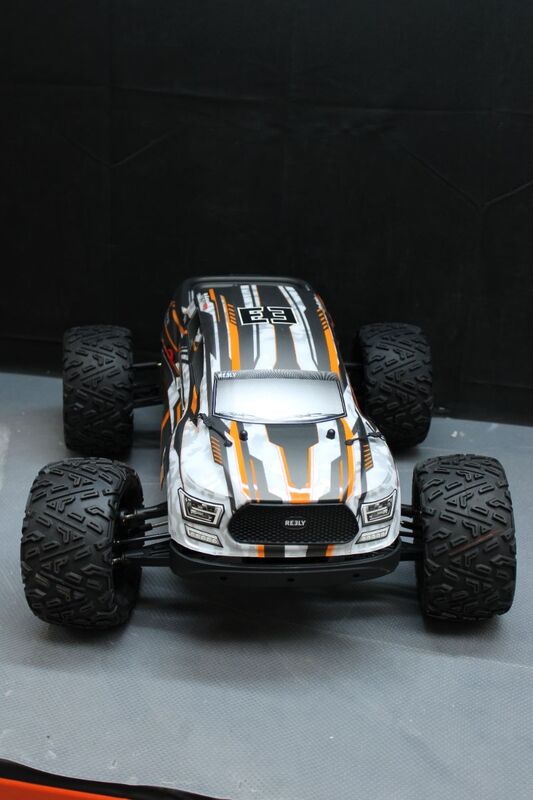 Reely RC Modellauto Elektro Monstertruck BASH 6S 1:8 Allradantrieb 90 km/h RtR - 4064161160894