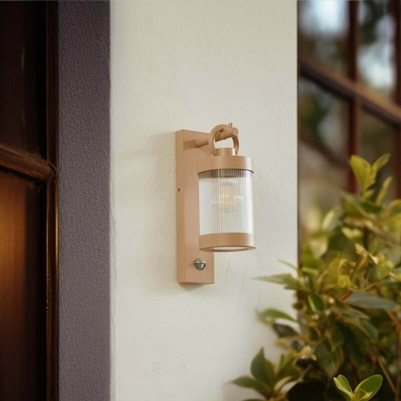 Lindby  Außenwandleuchte Lampe Sensor Yrene beige Riffle 20 cm - 4251911798104