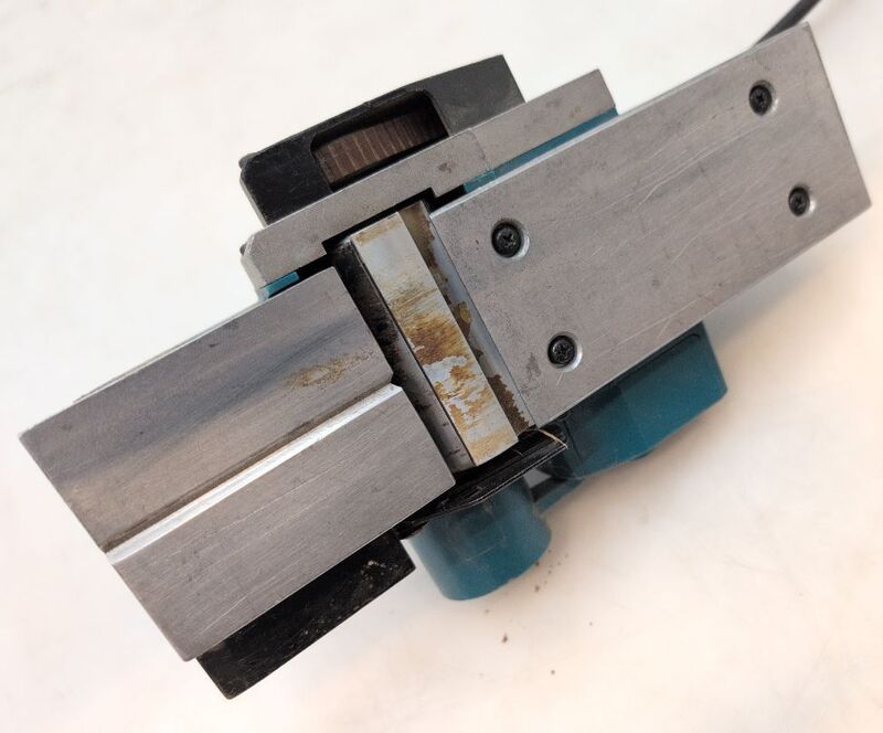 Makita Elektrohobel KP0800J 620W Hobelbreite 82mm Handwerkzeug inkl. Koffer 79mm - 88381641869