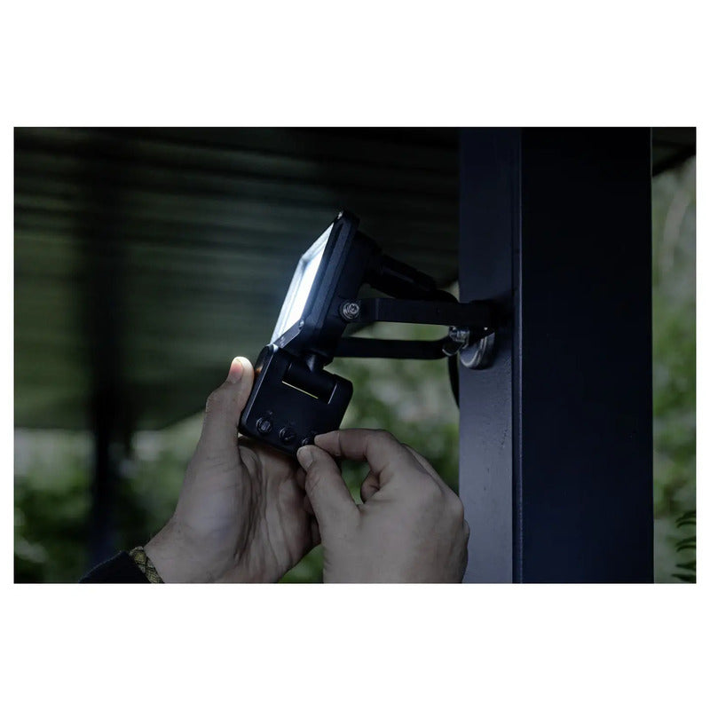 Brennenstuhl Außenstrahler JARO 1060 P LED Flutlicht mit Bewegungsmelder IP65 - 4007123684953