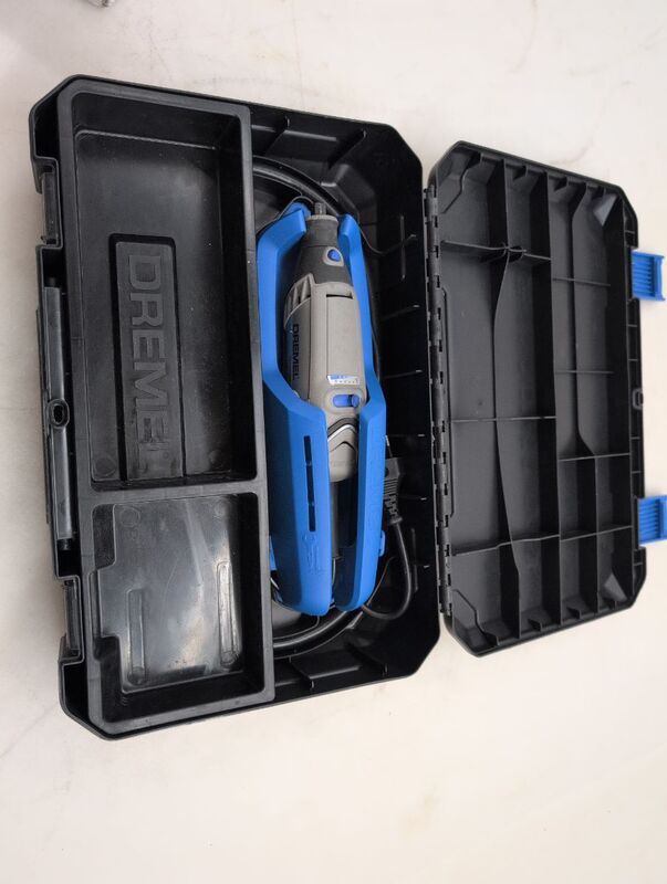 Dremel Multifunktionswerkzeug 3000-1/25 EZ Werkzeug mit 25 Zubehörteilen 130W - 8710364074686