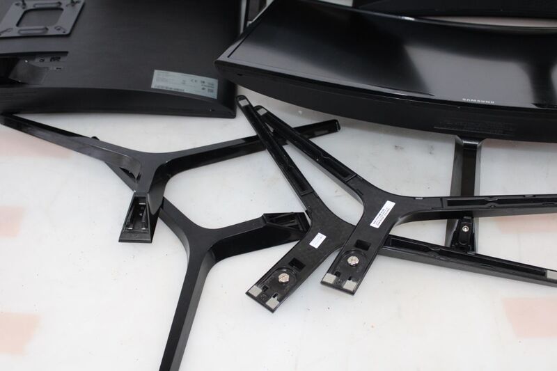 4x Samsung 27 Zoll Curved Monitore C27F398FWR / C27F396FHU – Set - 1
