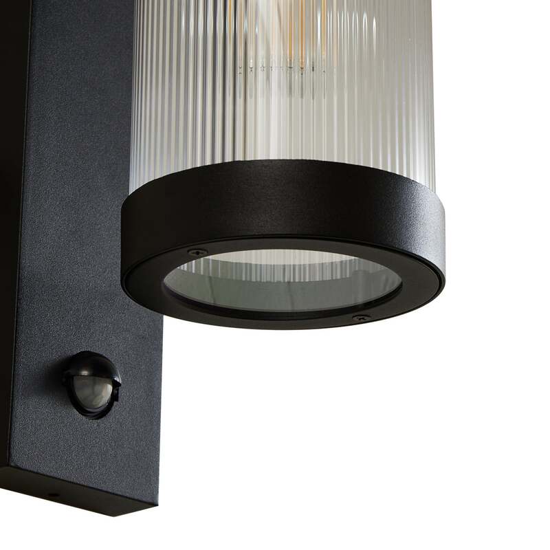 Lindby Außenwandleuchte Yrene LED Gartenlampe mit Sensor schwarz 20cm IP44 - 4251911798098