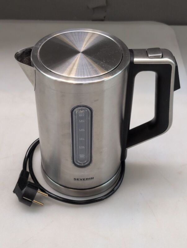 SEVERIN Wasserkocher Edelstahl 1,7l Temperaturwahl 40–100°C 3000W Schwarz-Silber - 4008146035098