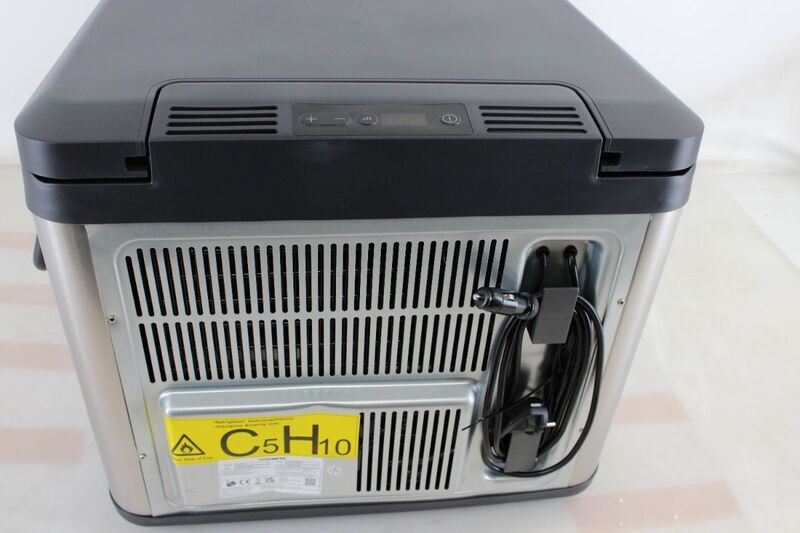 Dometic CK2 45 Hybrid Kühlbox 43L tragbar schwarz/silber für Camping und Zuhause - 6975399590460