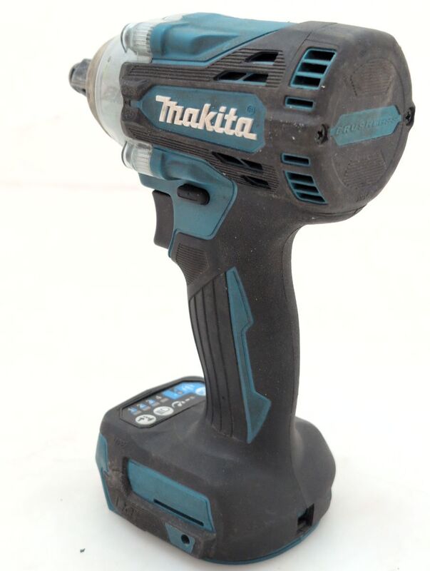 Makita Akku-Schlagschrauber DTW300Z 330 Nm 18 V Li-Ion ohne Akku Werkzeug 1,8 kg - 0088381898003