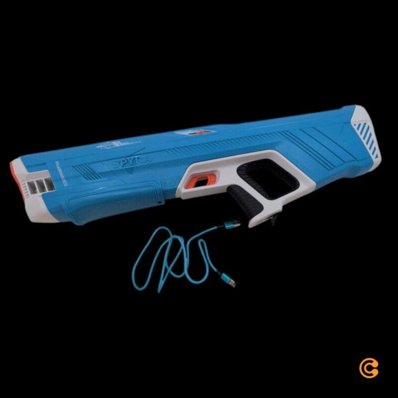 SPYRA Three Wasserpistole Blau 2,2 kg mit Batterie und USB-C Ladekabel - 4260747380377