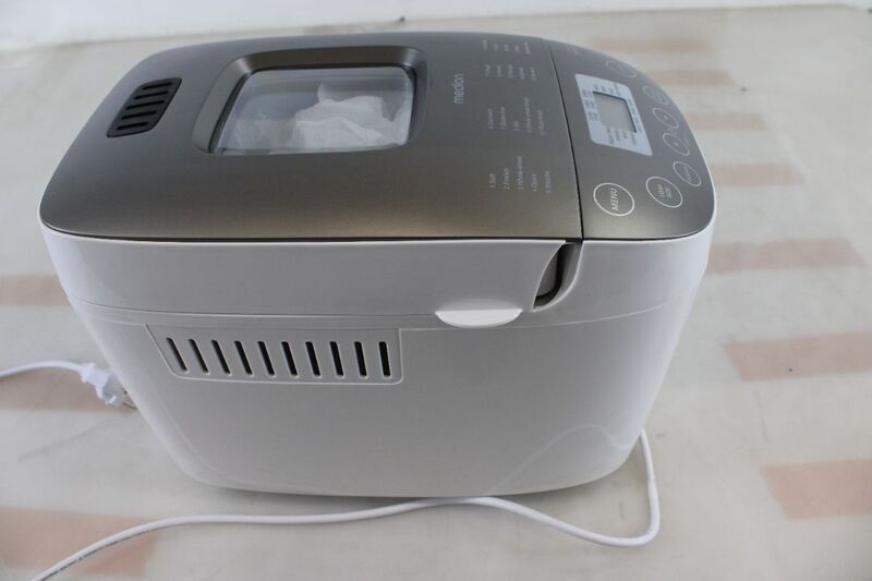 Medion Brotbackautomat MD12040 20 Programme 950W Heizgerät Handtuchheizkörper - 4061275232035