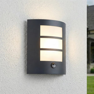 B-Ware Lindby Außenwandleuchte Vimal LED Gartenlampe mit Sensor dimmbar schwarz 26cm