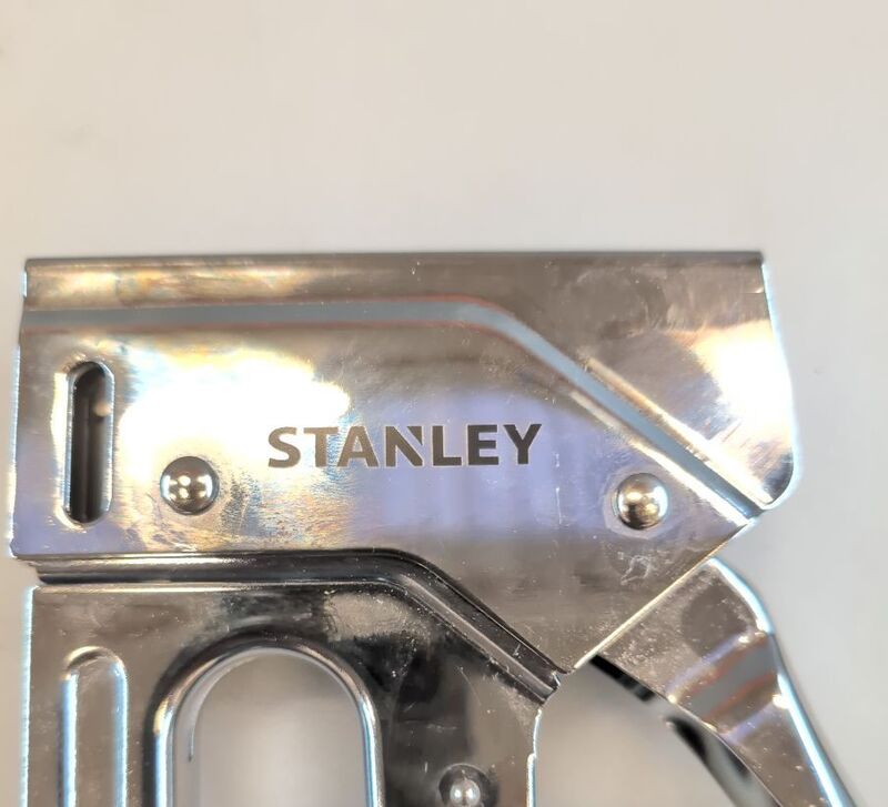 Stanley Handtacker 6-TR110 Tacker Werkzeug Handwerkzeug 0,442kg UKCA geprüft - 3253566055572