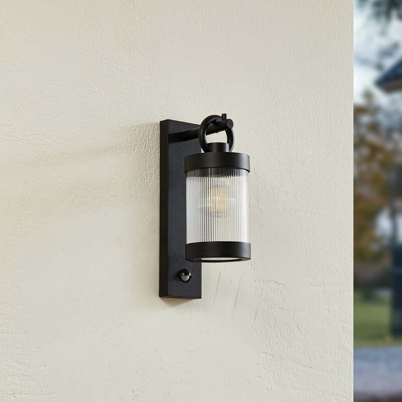 Lindby Außenwandleuchte Yrene LED Gartenlampe mit Sensor schwarz 20cm IP44 - 4251911798098
