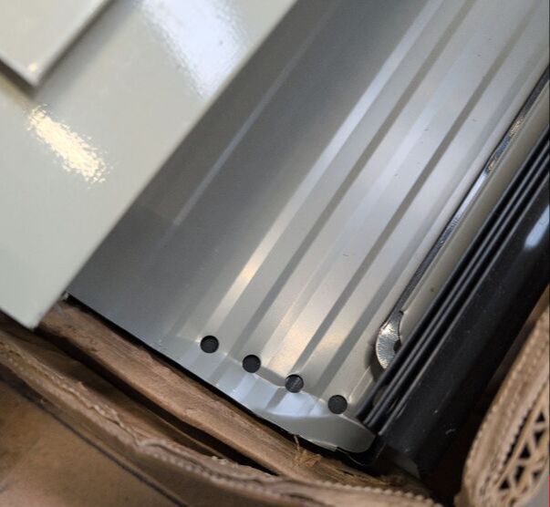 Gerätehaus Metall Geräteschuppen Gr M verzinkter Stahl Fundamentrahmen Anthrazit - 4260304768280