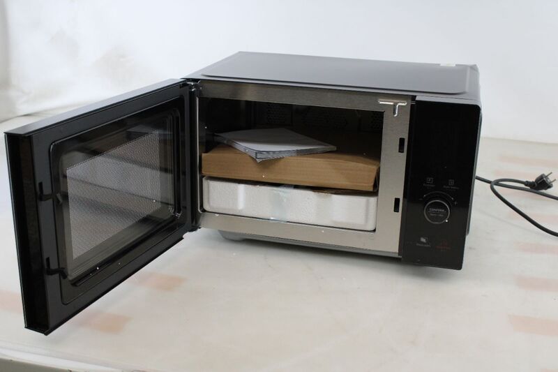MEDION Mikrowelle MD12041 Heißluft Grillfunktion 25l Edelstahl 900W 11 Programme - 4061275230161