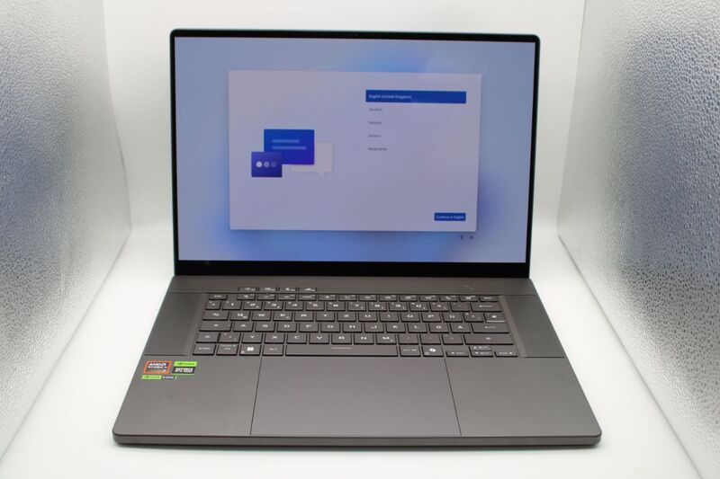Asus Gaming Laptop Notebook ROG Zephyrus G16 16 Zoll OLED Ryzen AI 7 1 TB SSD - 4711636097611
