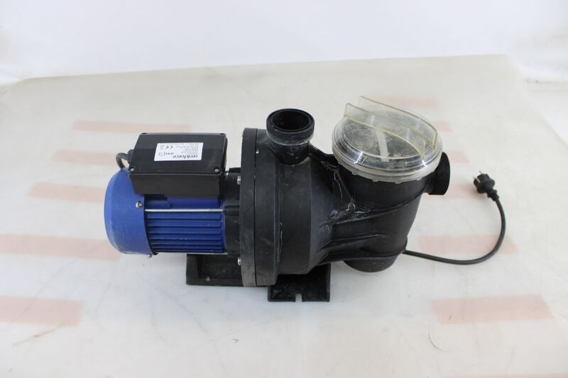 Renkforce Poolpumpe 23000l/h 16m Heizkörper Handtuchheizkörper 1200W IPX4 11kg - 4064161151366