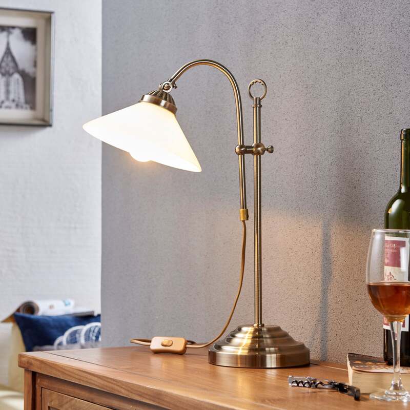 Lindby Tischlampe Otis LED Lampe höhenverstellbar altmessing Glas 60,5cm E14 - 4251096525113