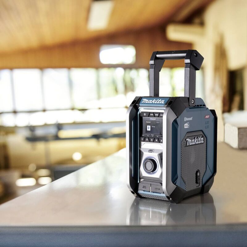 Makita MR007GZ Radio Worksite Analog & Digital Black Green - 088381743167