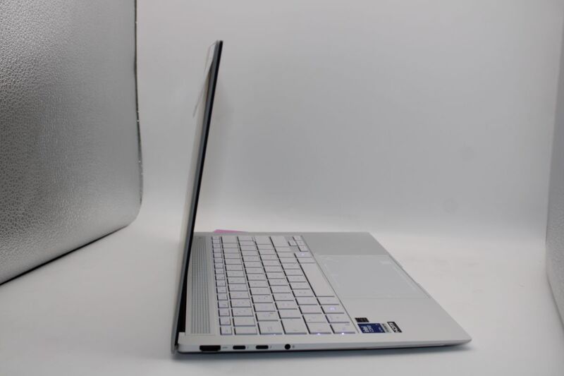 Asus Notebook ZenBook S 14 35.6cm WQXGA+ Intel Core Ultra 7 32GB 1TB SSD Win11 - 4711636379007