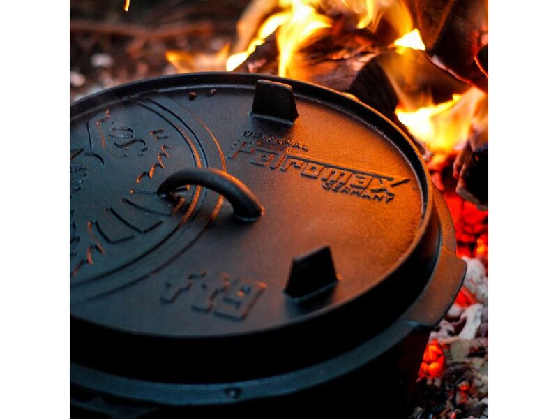 Petromax Dutch Oven FT9 Schwarz Gusseisen 7,5l Kochgeschirr mit Standfüßen Topf - 4250435707074