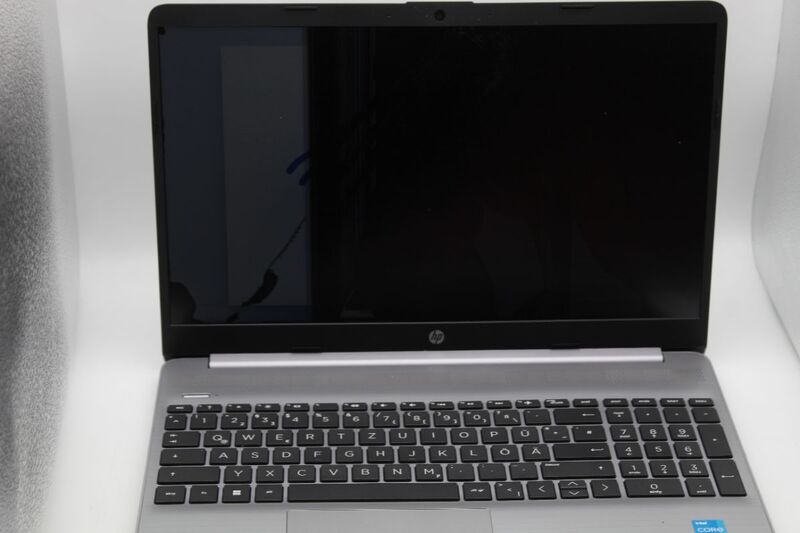 HP Notebook Core i3 12. Generation 8GB RAM 512GB SSD Multimedia Laptop Silber - 0197498363745