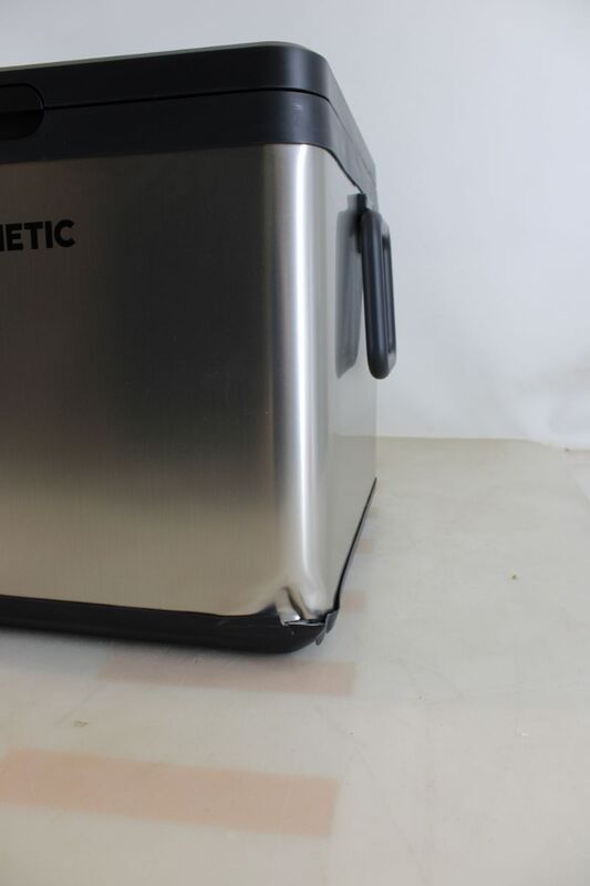 Dometic CK2 45 Hybrid Kühlbox 43L tragbar schwarz/silber für Camping und Zuhause - 6975399590460