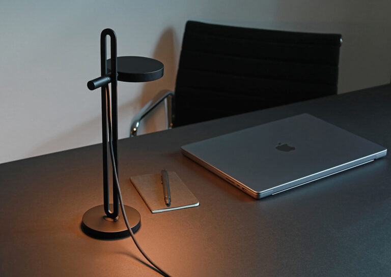 Echo Tischlampe Leuchte schwarz Stahl Aluminium Simon Busse 16 2 x 10 x 34 2 cm - 8720726928427