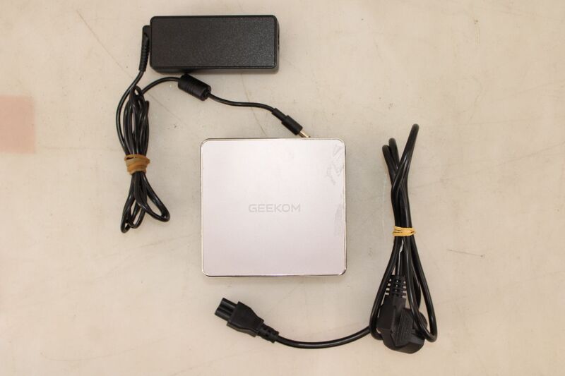 GEEKOM Mini PC A5 AMD Ryzen 5 7430U 8 GB RAM 256 GB SSD Windows 11 Pro silber - 4064161476360