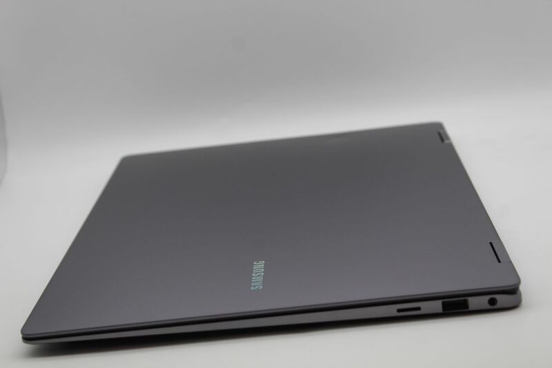 Samsung Galaxy Book5 Pro 360 16 Zoll Notebook Core Ultra 7 16GB RAM 1TB SSD W11H - 8806095790589