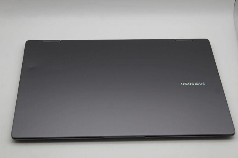 Samsung Galaxy Book5 Pro 360 16 Zoll Notebook Core Ultra 7 16GB RAM 1TB SSD W11H - 8806095790589