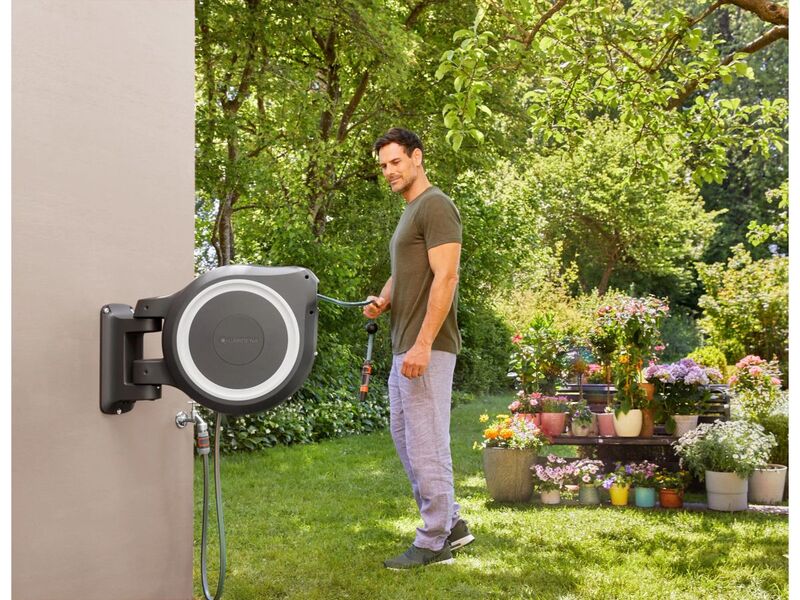 Gardena Wand-Schlauchbox RollUp M/L 25m Gartenschlauch mit Reinigungsspritze 79 - 4066407032460