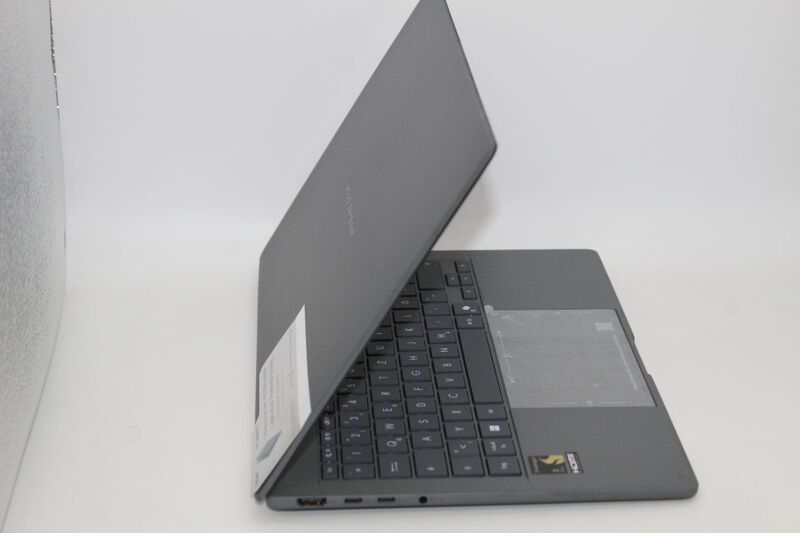 ASUS ZenBook A14 UX3407RA-QD010W 14 Zoll OLED 32GB RAM 1TB SSD Wi-Fi 7 Grau - 4711387851494