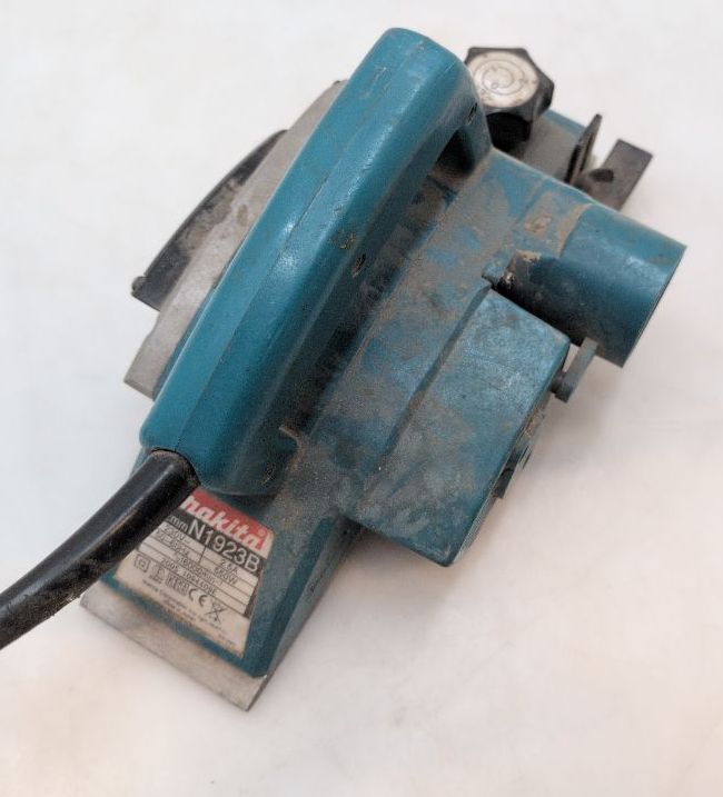Makita Elektrohobel KP0800J 620W Hobelbreite 82mm Handwerkzeug inkl. Koffer 79mm - 88381641869