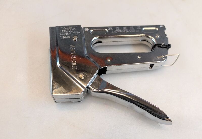 Stanley Handtacker 6-TR110 Tacker Werkzeug Handwerkzeug 0,442kg UKCA geprüft - 3253566055572