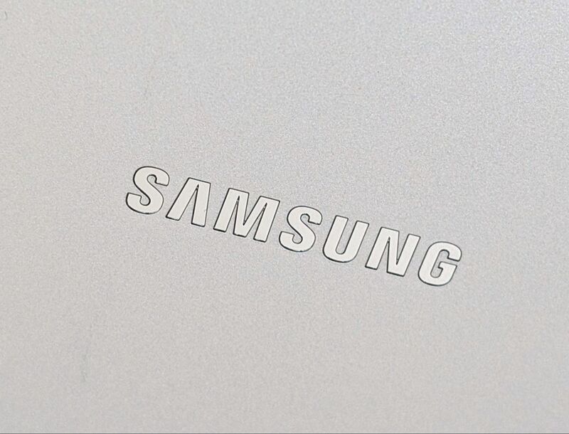 Samsung Notebook Laptop Galaxy Book Go LTE Mystic Silver Windows 10 Home 128 GB - 8806092246928
