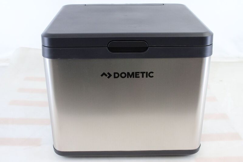 Dometic CK2 45 Hybrid Kühlbox 43L tragbar schwarz/silber für Camping und Zuhause - 6975399590460