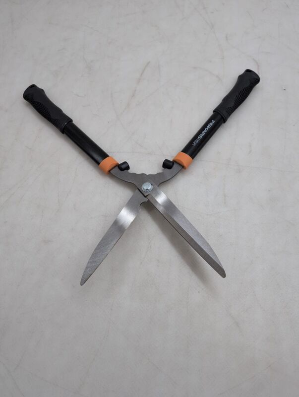 Fiskars Heckenschere Solid HS21 Strauchschere Astschere Gartenwerkzeug robust - 6411501150271