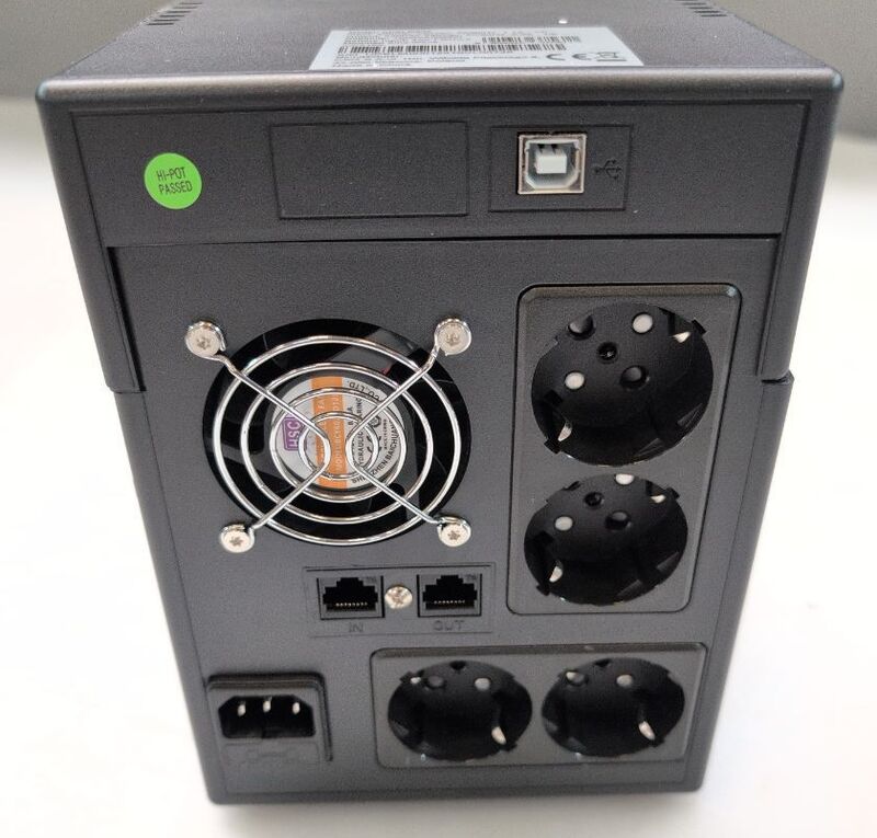 Green Cell USV 1500VA GC-UPSLM900 Notstromversorgung mit 4 Ausgängen Schuko - 5904326375611