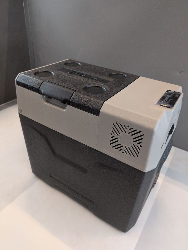 Kompressor Kühlbox Yukon 50l Kühlgerät mit App Steuerung und USB Anschluss grau - 4260565528043