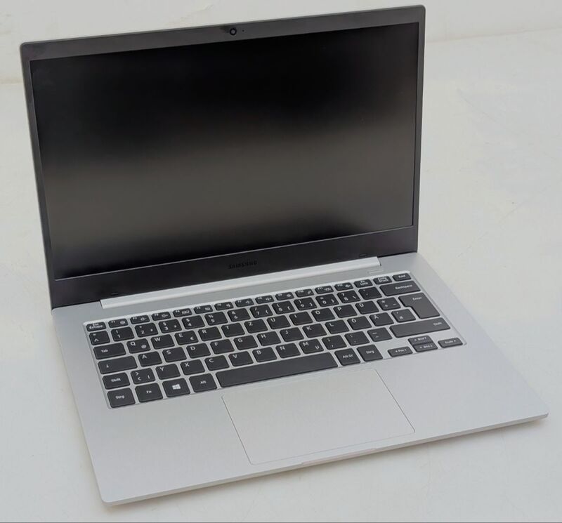 Samsung Notebook Laptop Galaxy Book Go LTE Mystic Silver Windows 10 Home 128 GB - 8806092246928